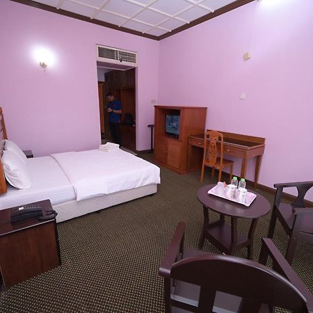 Kesedar Hotel Travel & Tours Sdn Bhd Gua Musang Exteriér fotografie
