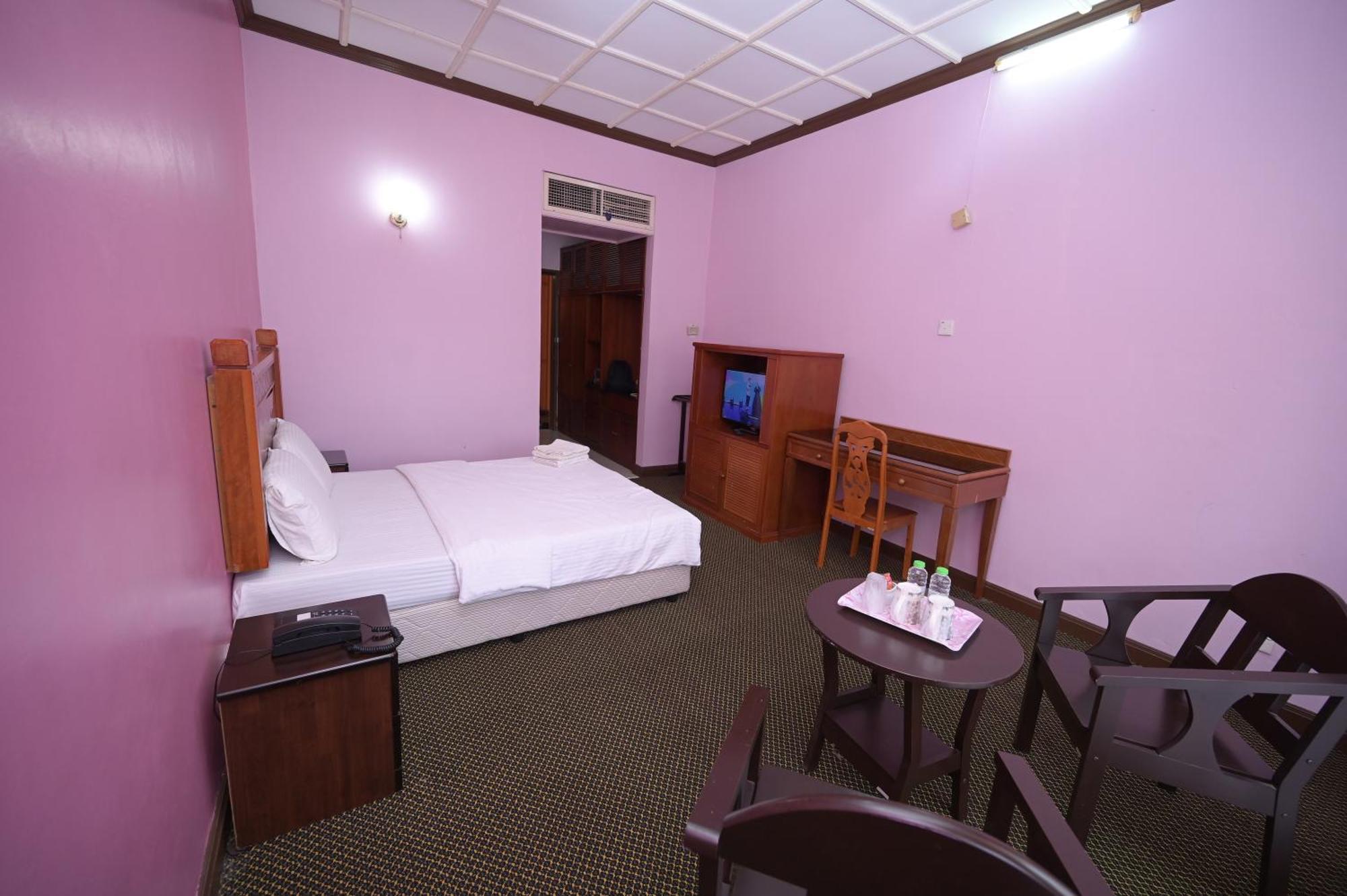 Kesedar Hotel Travel & Tours Sdn Bhd Gua Musang Exteriér fotografie