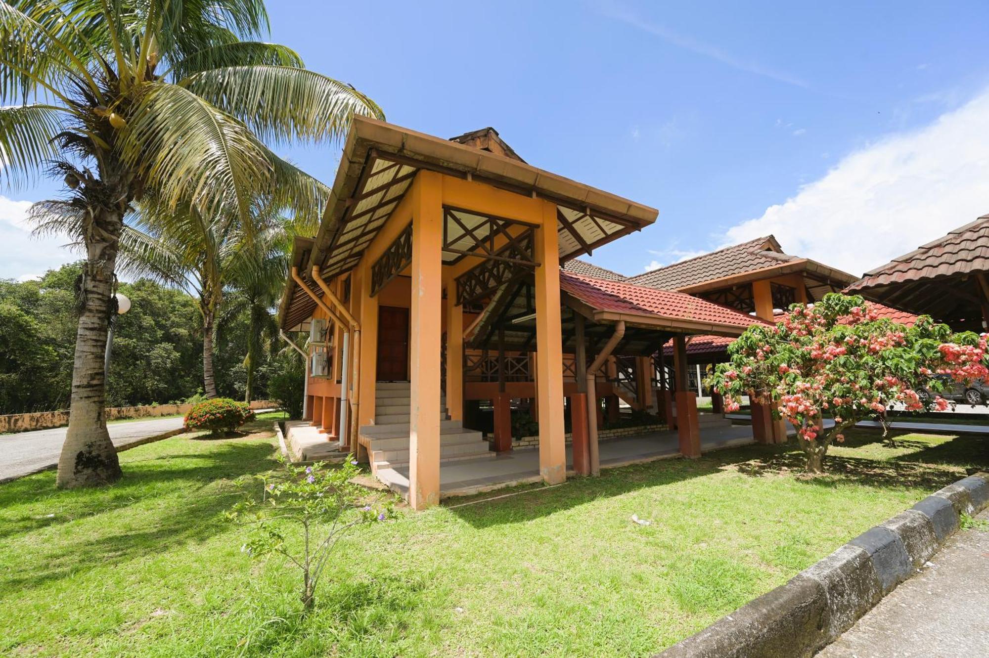 Kesedar Hotel Travel & Tours Sdn Bhd Gua Musang Exteriér fotografie