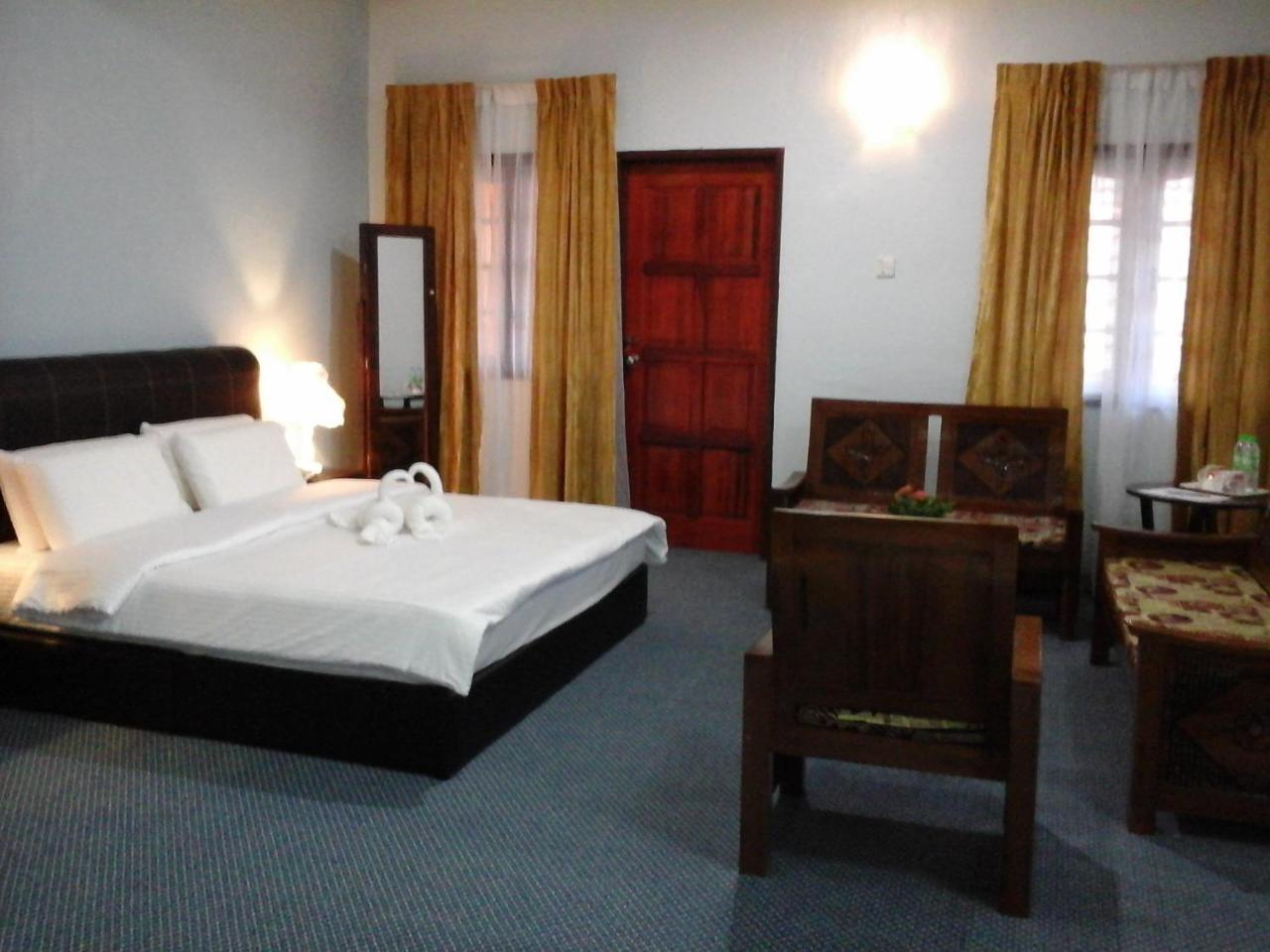 Kesedar Hotel Travel & Tours Sdn Bhd Gua Musang Exteriér fotografie