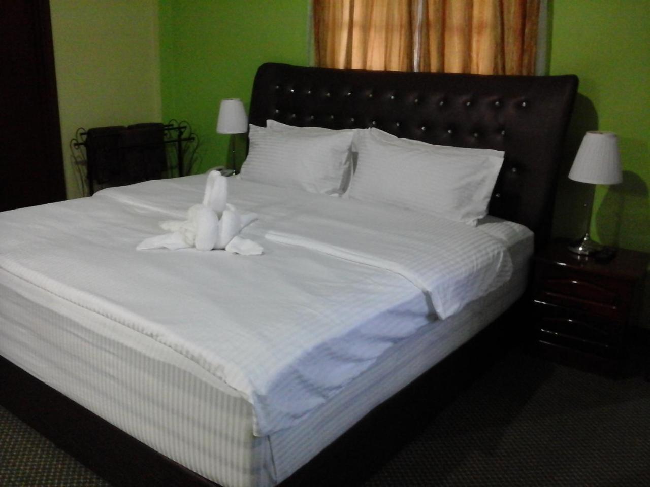 Kesedar Hotel Travel & Tours Sdn Bhd Gua Musang Exteriér fotografie